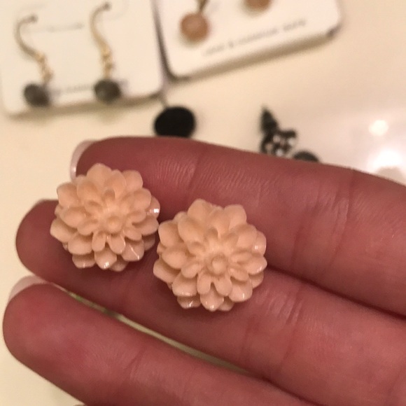 Earrings set - Picture 2 of 5